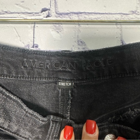 American Eagle Outfitters Black Distressed Jean Shorts Size 6 - Picture 3 of 4